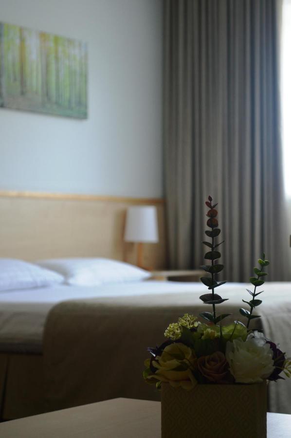 Green Park Hotel Klaipeda Ngoại thất bức ảnh