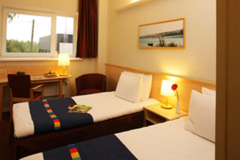 Green Park Hotel Klaipeda Ngoại thất bức ảnh